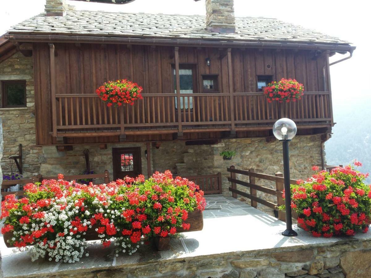 Le Petit Coeur Otel Fontainemore Dış mekan fotoğraf