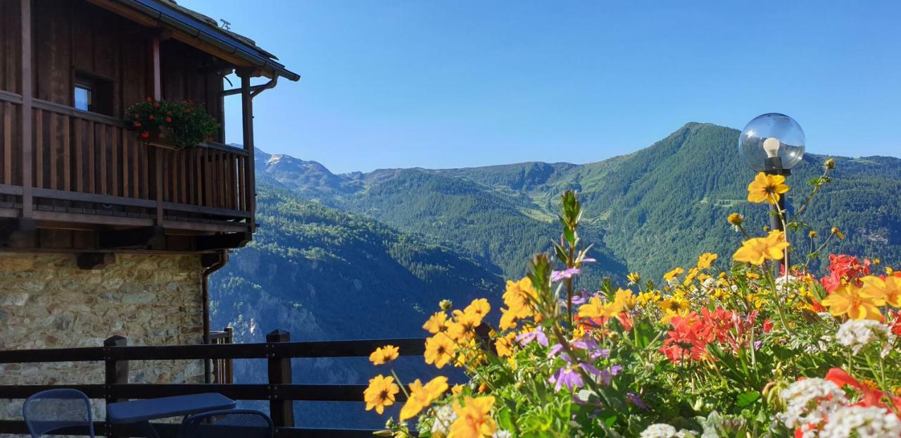 Le Petit Coeur Otel Fontainemore Dış mekan fotoğraf