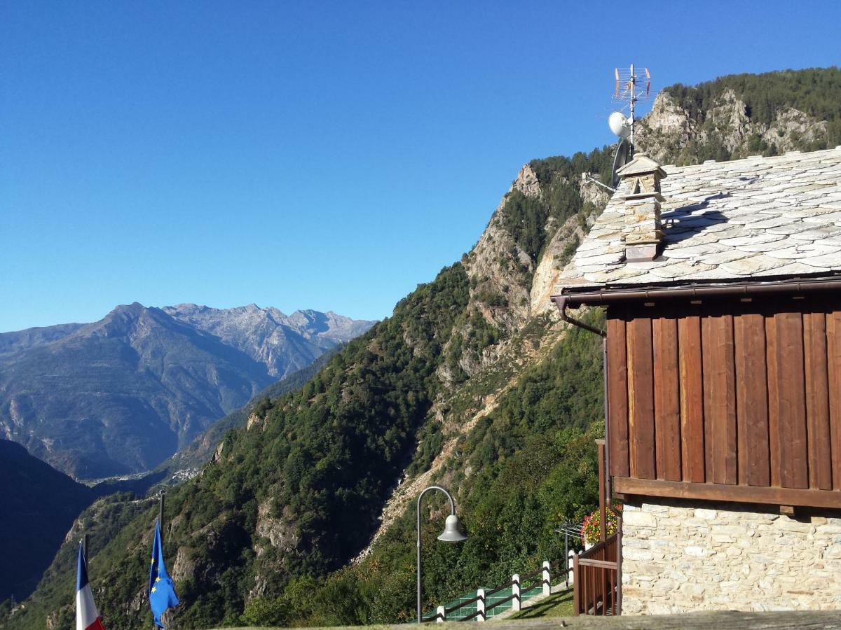 Le Petit Coeur Otel Fontainemore Dış mekan fotoğraf